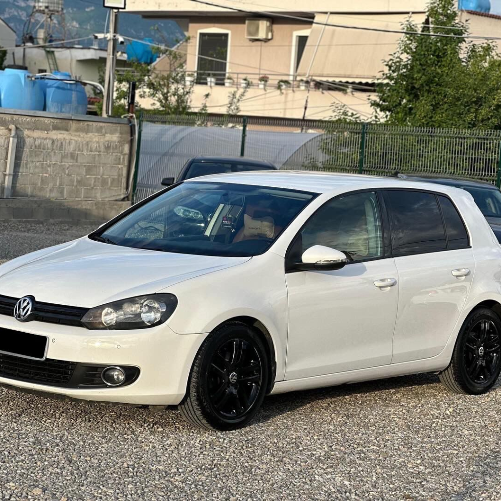 GOLF 6