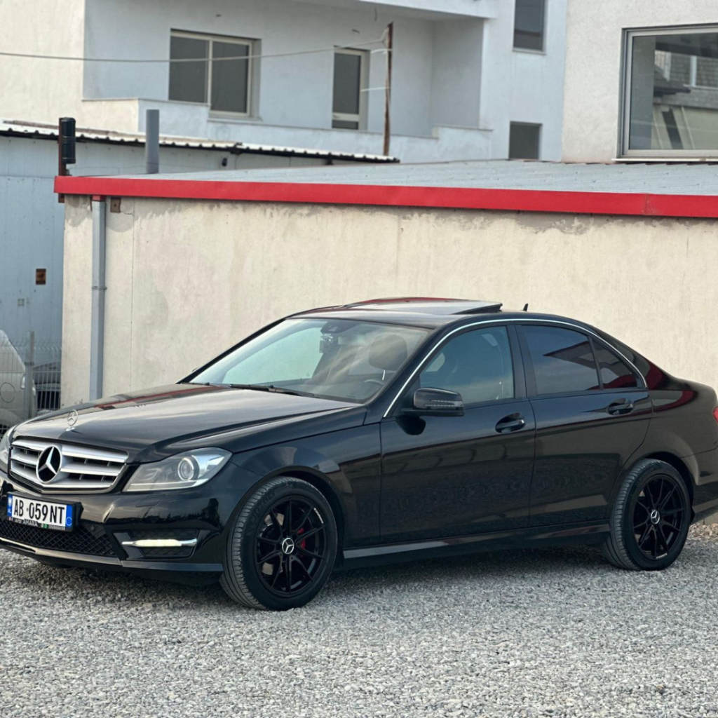 MERCEDES BENZ C CLASS